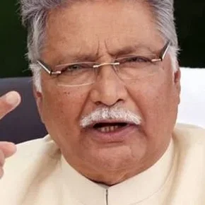 Photo star :  Vikram Gokhale