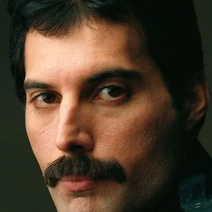  Freddie Mercury