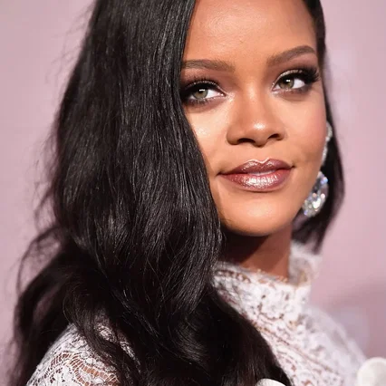  Rihanna