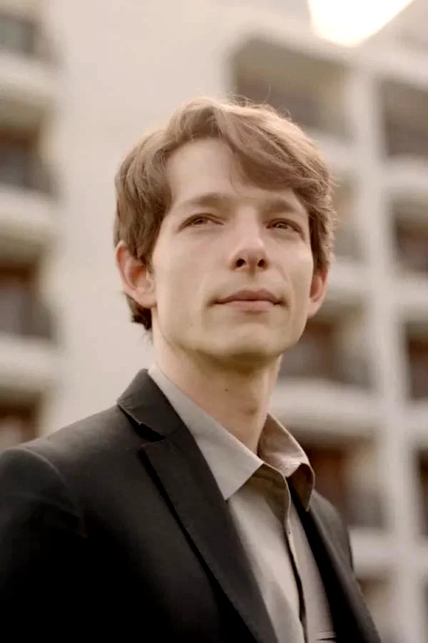 Mike Faist
