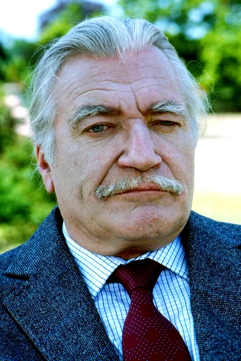 Nigel Davenport