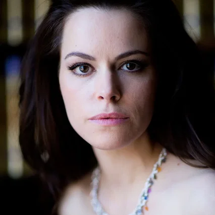 Emily Hampshire