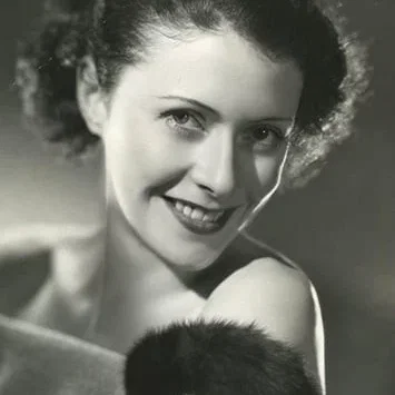 Molly Lamont