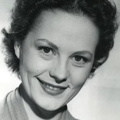  Astrid Villaume