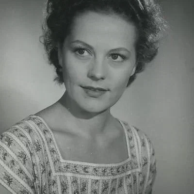  Astrid Villaume