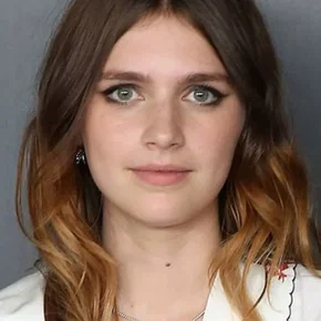 Photo star :  Nell Tiger Free