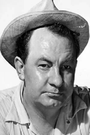 Leo  Mckern photo