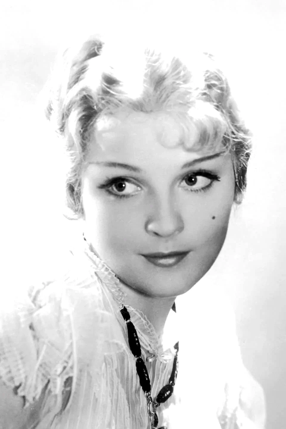 Anna Sten