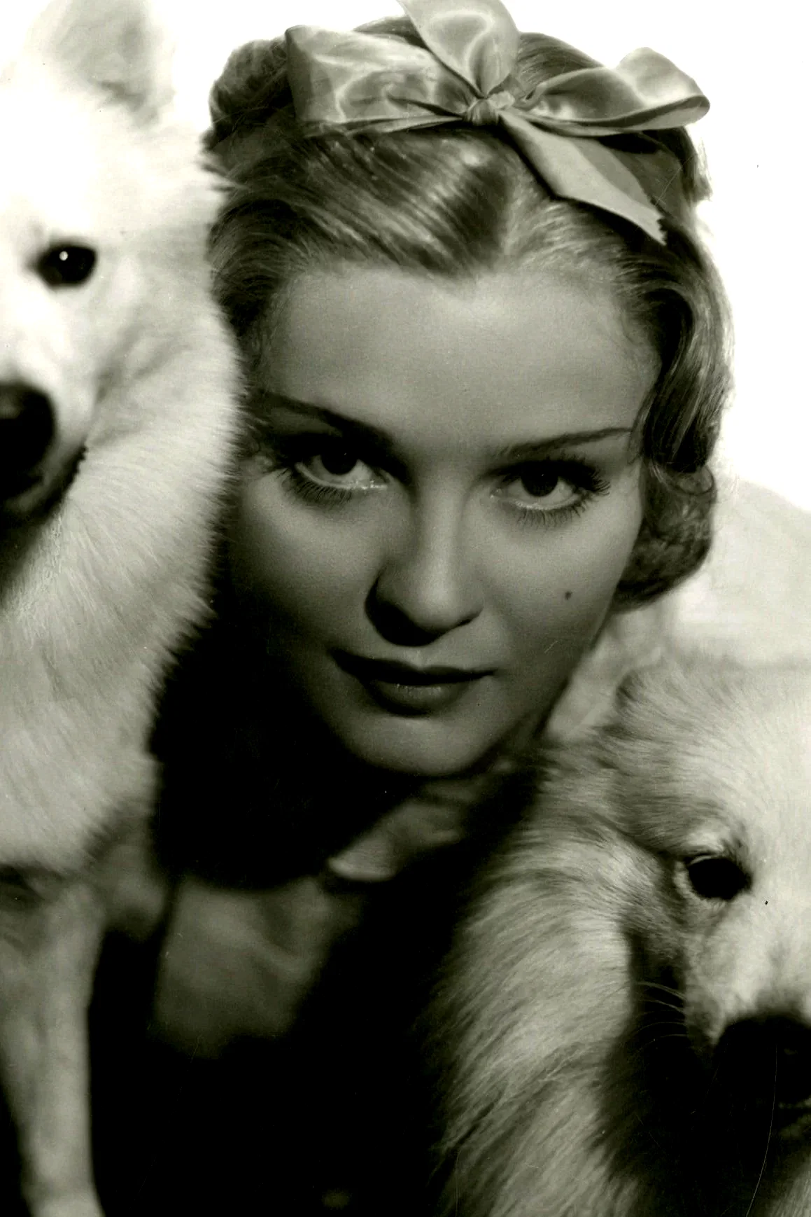 Anna Sten