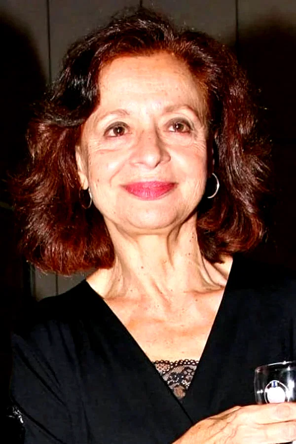  Olga Damani