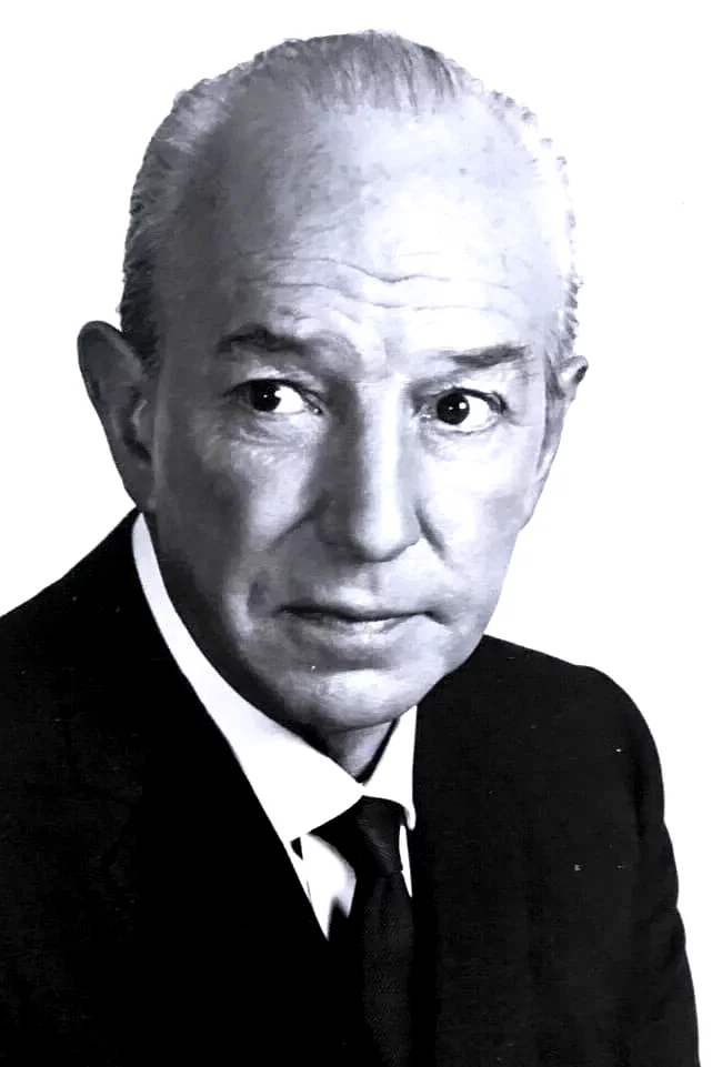  Lloyd Nolan