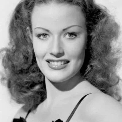  Margo Woode