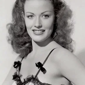 Photo star :  Margo Woode