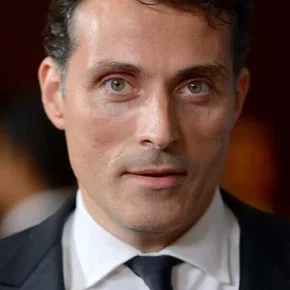 Photo star : Rufus Sewell