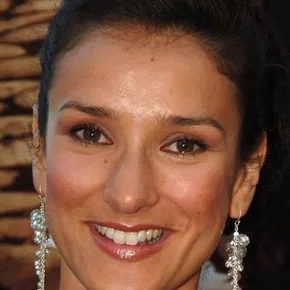 Photo star : Indira Varma