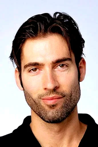  Victor Iván