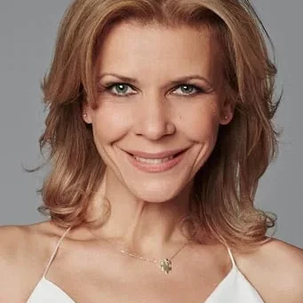  Judit Schell