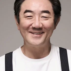 Photo star :  Kim Hong-pa