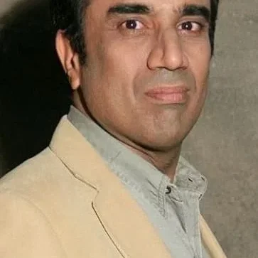  Nasrollah Radesh