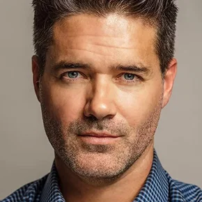 Photo star :  Jeremy John Wells