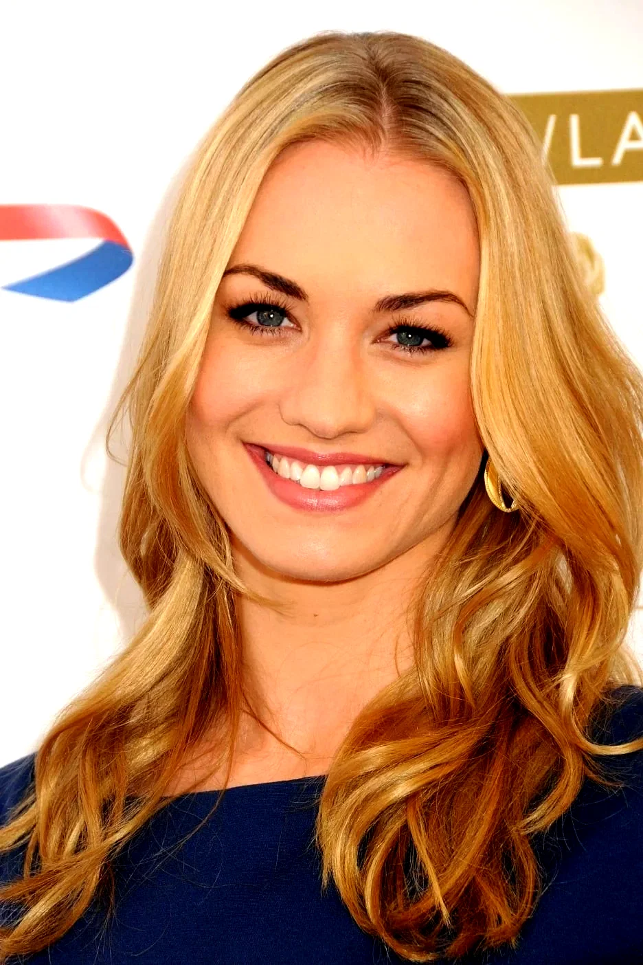 Yvonne Strahovski