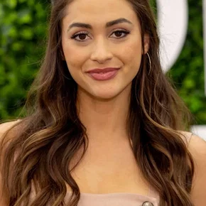 Photo star : Lindsey Morgan