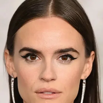  Ema Horvath