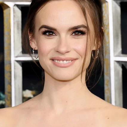  Ema Horvath