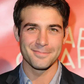 Photo star : James Wolk