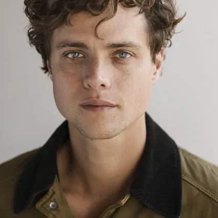 Douglas Smith