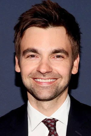  Drew Tarver