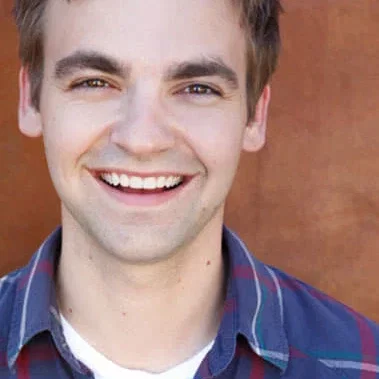  Drew Tarver