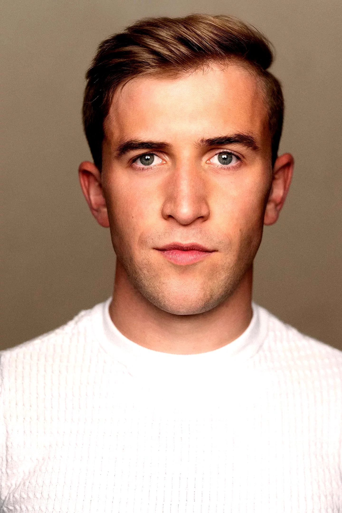  Callum Scott Howells