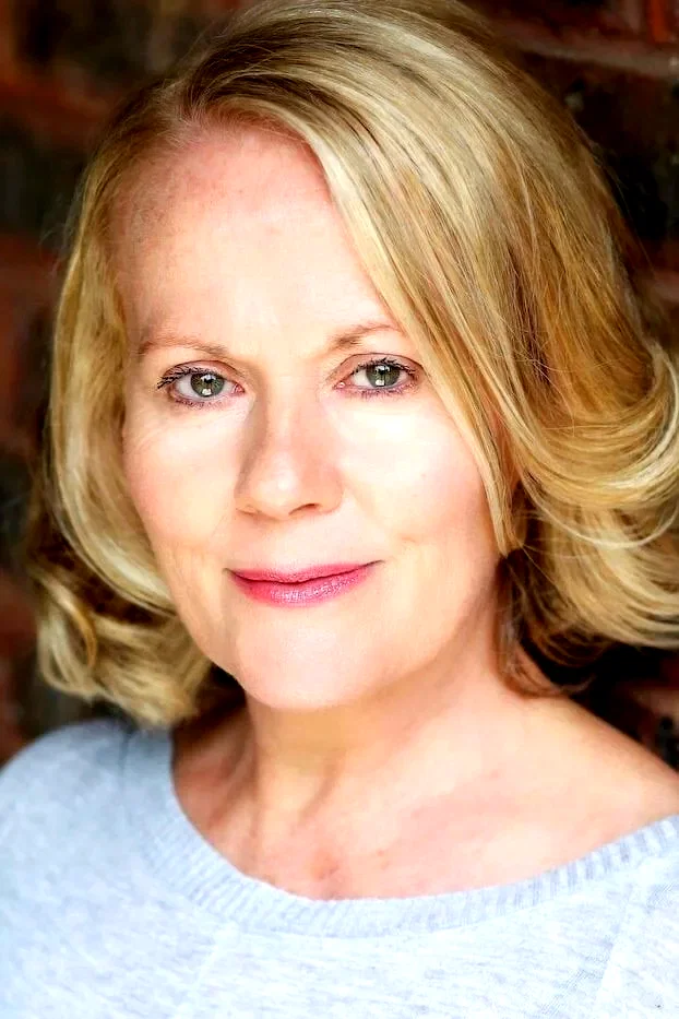  Caroline Berry