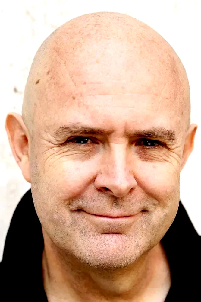  Seán James Sutton