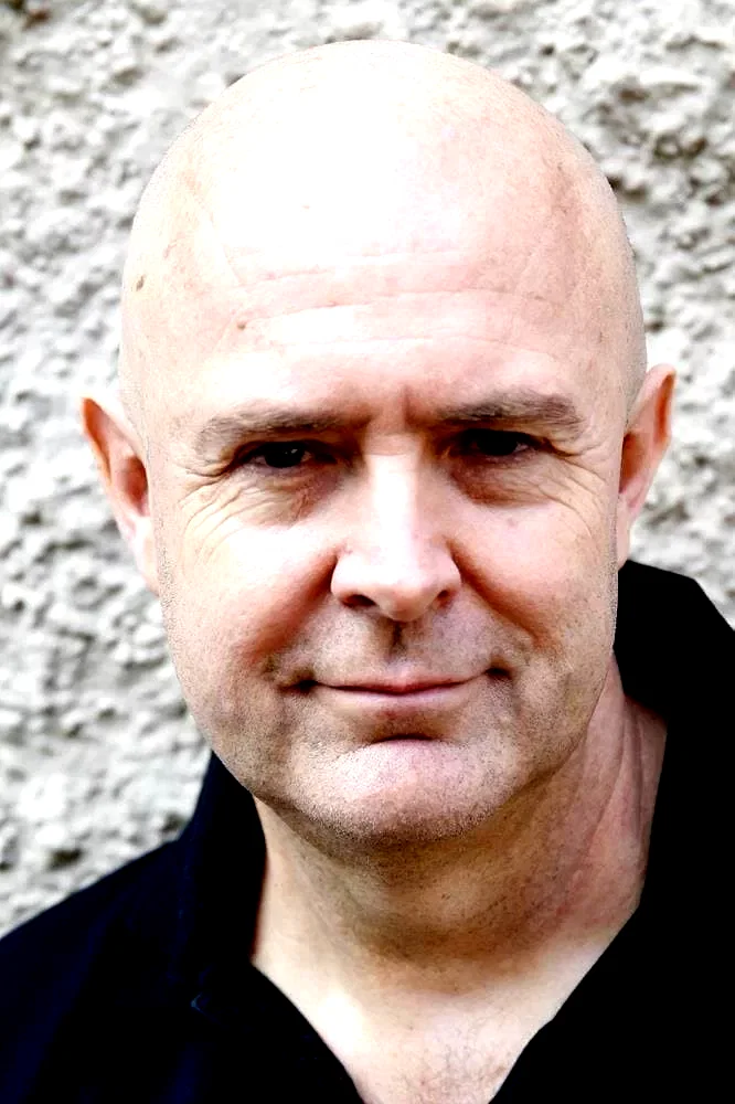  Seán James Sutton