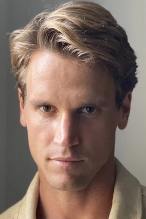  Trevor Van Uden photo