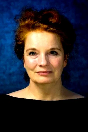  Emma Spurgin Hussey