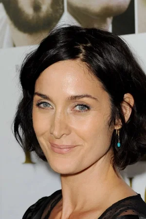 Carrie Anne Moss photo