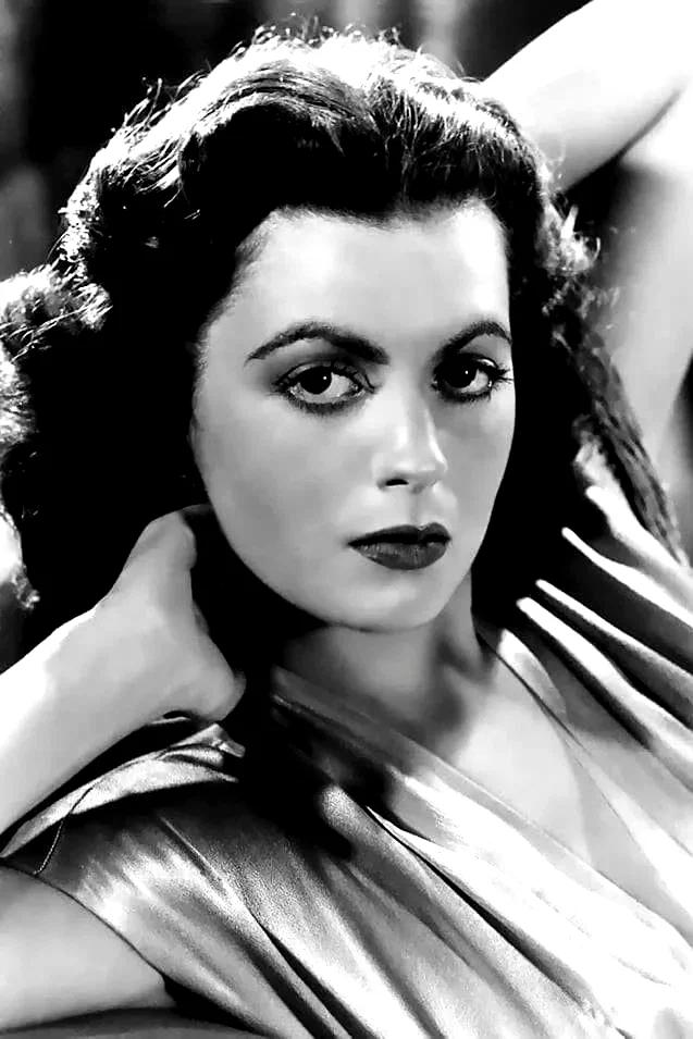  Faith Domergue