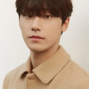 Photo star :  Lee Do-hyun