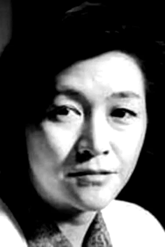  Emiko Azuma