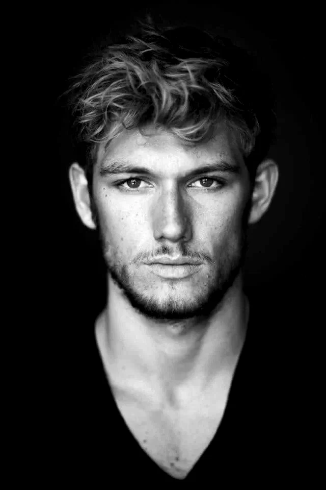Alex Pettyfer