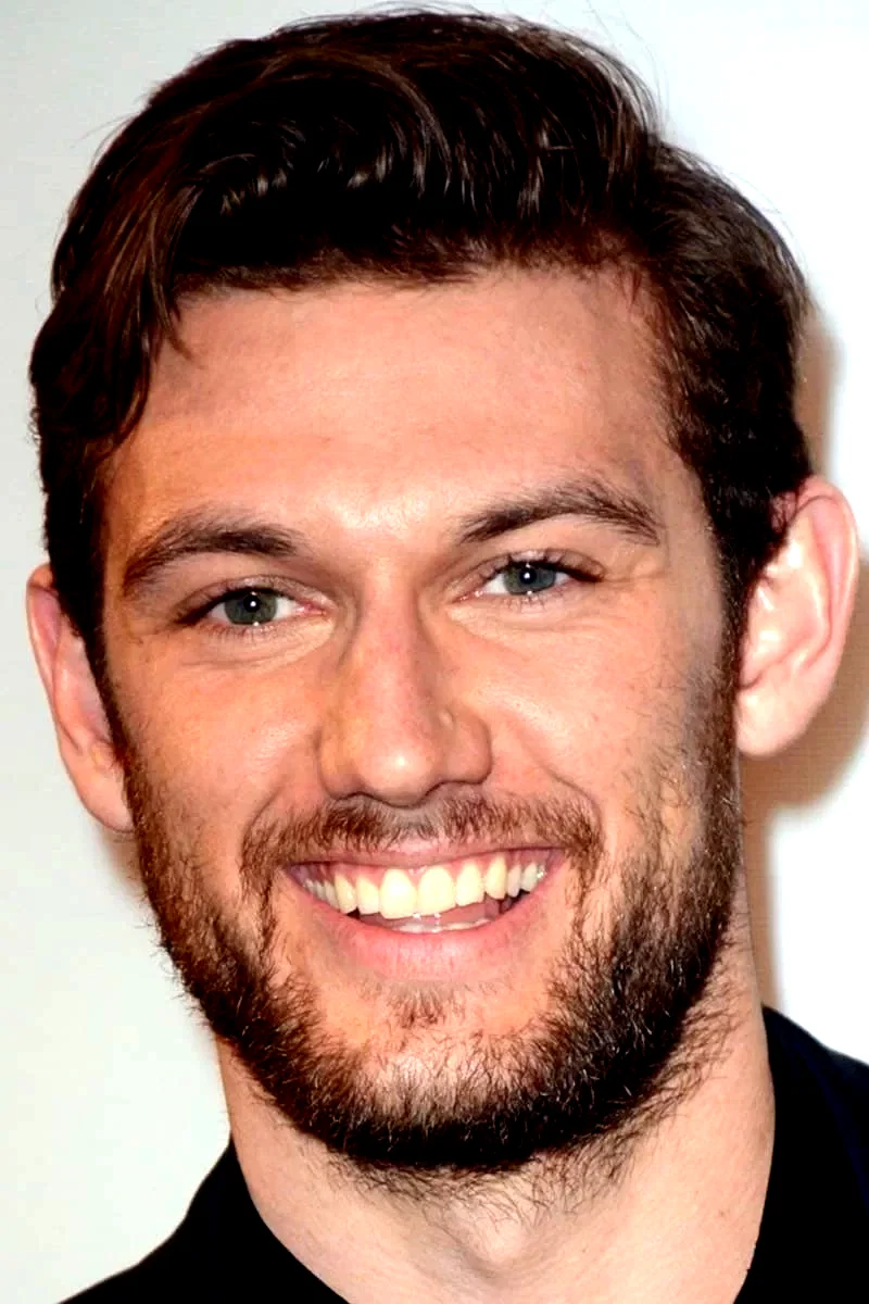 Alex Pettyfer