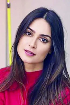  Thaila Ayala photo