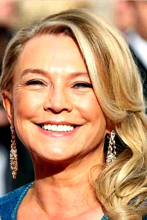 Amanda  Redman