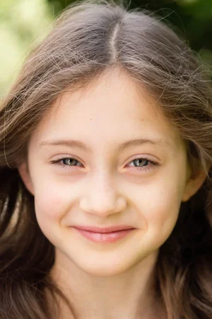  Mia McGovern Zaini photo