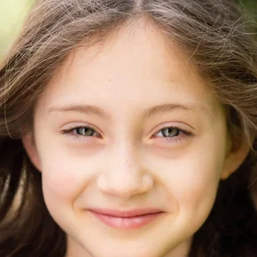 Photo star :  Mia McGovern Zaini