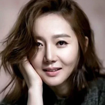  Yum Jung-ah