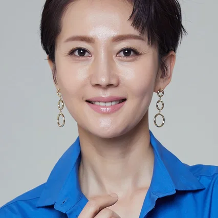  Yum Jung-ah